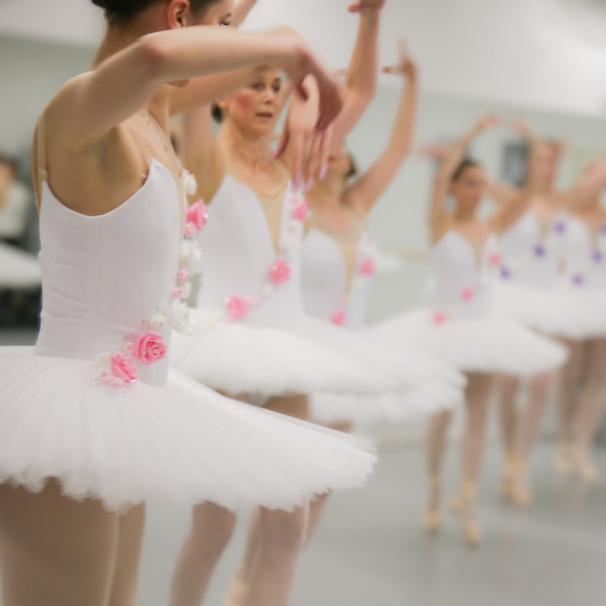 FOR RENT | Valkoinen tutu x8 XS-XXL