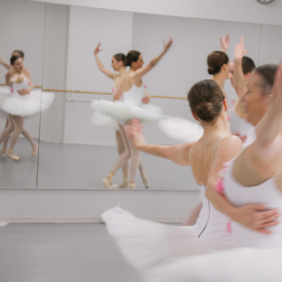 FOR RENT | Valkoinen tutu x8 XS-XXL
